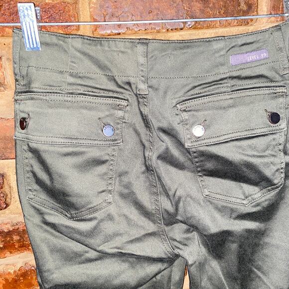 Level99 Woodland Green Skinny Leg Utility Cropped Pants Women's Size 26 - Picture 6 of 9